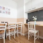- Zen Haven Luxurious 3-room Japanese-themed With King-size Beds, Balcony, Bamboo Accents, Entertainment Galore & Private Parking - Near Airport & Train Station - Duisburgo