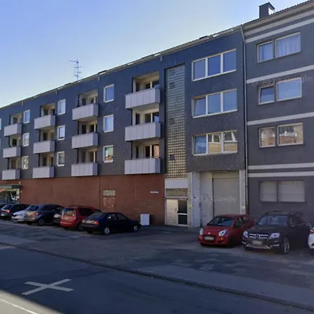 - Zen Haven Luxurious 3-room Japanese-themed With King-size Beds, Balcony, Bamboo Accents, Entertainment Galore & Private Parking - Near Airport & Train Station - * Duisburg